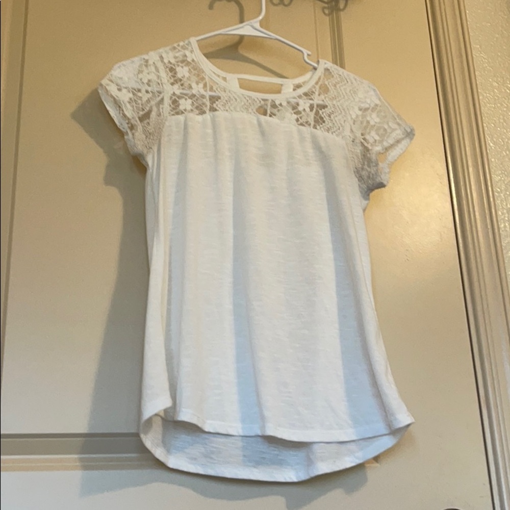 Basic white tee